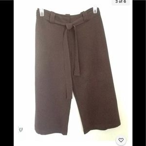 A. BYER Capri Chocolate Brown Belted Lightweight Stretch Size 7